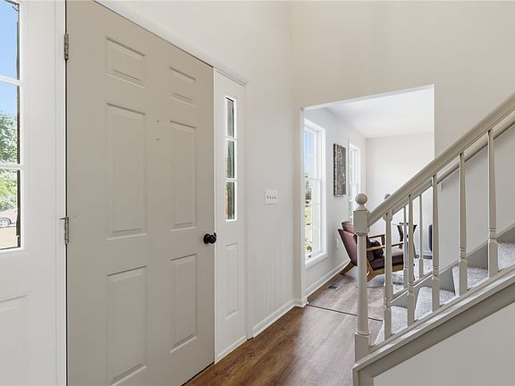 3rd image of 582 Bram Hall Dr