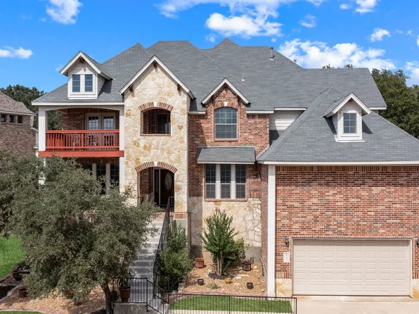 8103 NIGHT BLUFF DR, San Antonio, TX 78255