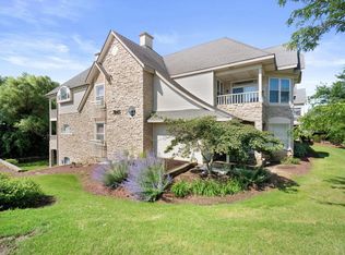 7045 S Riverwood Blvd UNIT A03, Franklin, WI 53132