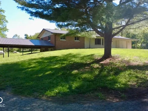 2138 W Rangeline Rd, Greencastle, IN 46135