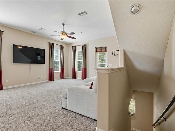 4th image of 964 Sombra St #1