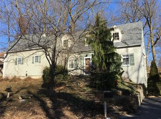 403 Forest Ln, Greenville, IL
