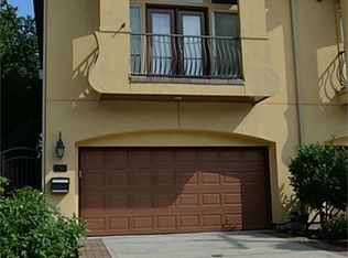 4250 Drake St, Houston, TX 77005