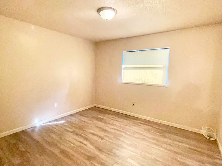 3025 Briarwood Ln — Photo 28