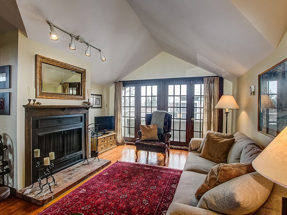 1st image of 801 N Emerson St #3