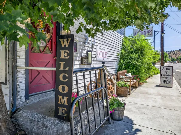 234 S Canyon Blvd, John Day, OR 97845