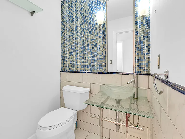 38 Park St #4D — Photo 6