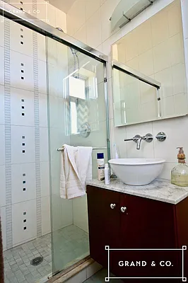 Rented by Grand & Co. | media 30