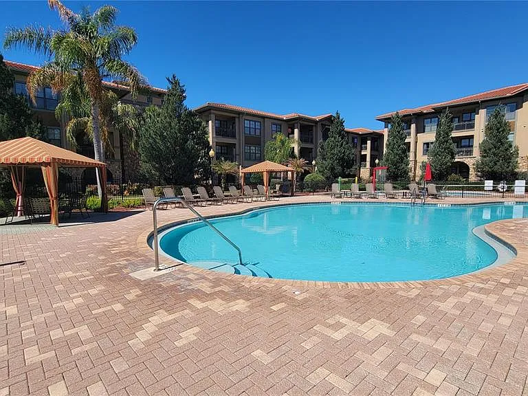 914 Charo Pkwy #123 — Photo 36