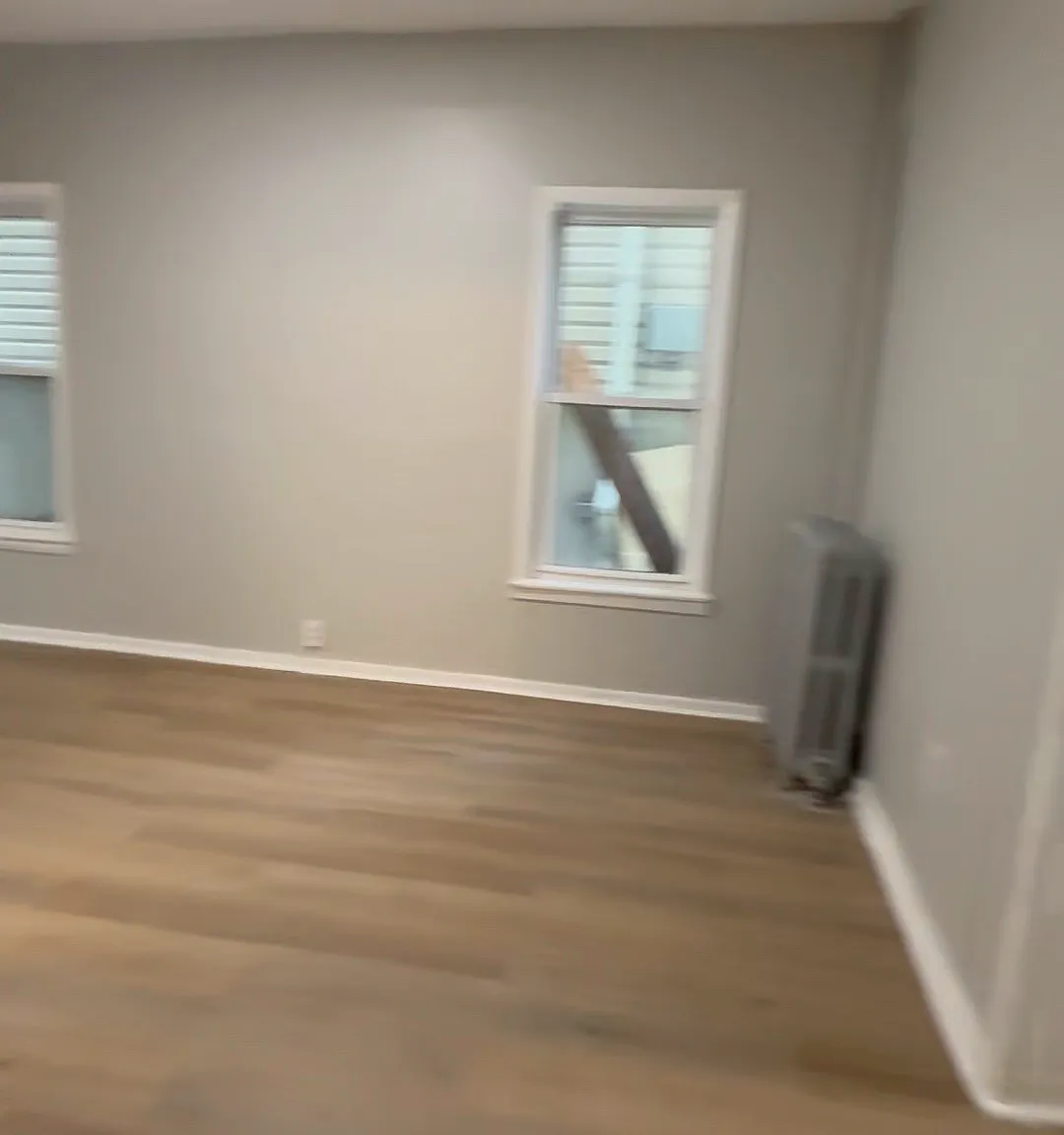 3 bed, $2,095 — Photo 1