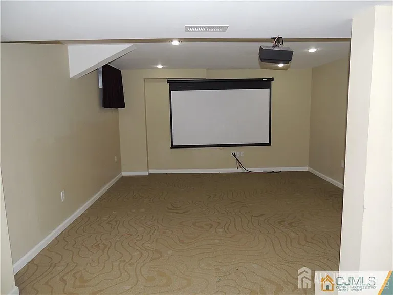 107 Amy Dr — Photo 16