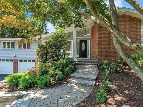 1198 Longmeadow St, Longmeadow, MA 01106