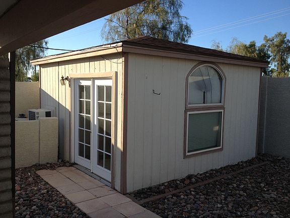Backyard office w/ AC