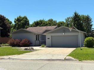 918 S Garfield Ave, Mason City, IA 50401