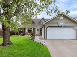 197 Greenwood Dr, Spruce Grove, AB T7X 1Z1