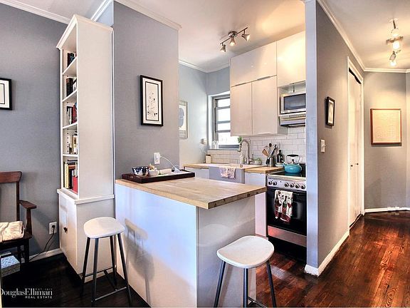 3rd image of 160 E 91st St APT 8C