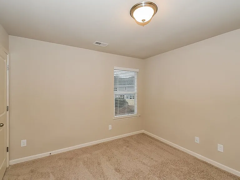 279 Faron Dr SW — Photo 10