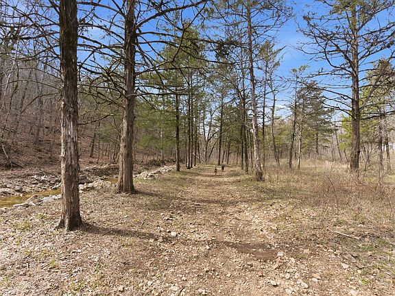 3rd image of 421 N Emory Creek Road