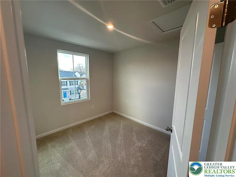 157 Van Fleet Cir — Photo 24