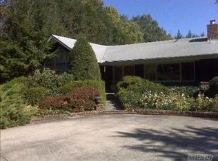 57 Pilgrim Path, Huntington, NY 11743