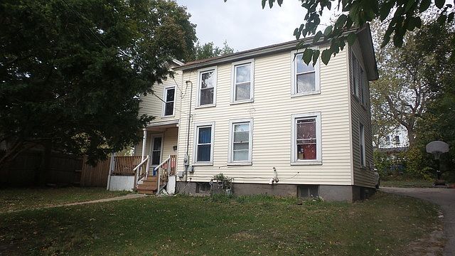 2nd image of 270 Ann St