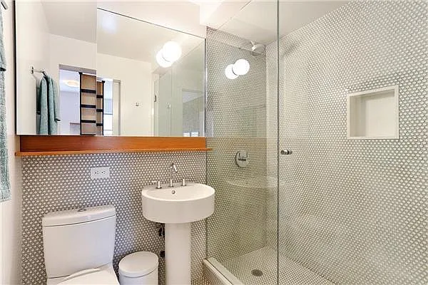 Rented by Elika Associates II, LLC | media 16