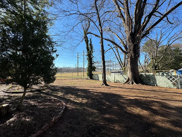813 Idlewood Dr — Photo 21