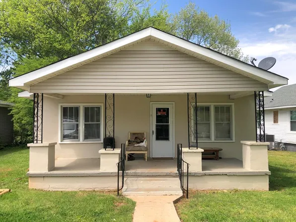 221 Fulton St, Florence, AL 35630