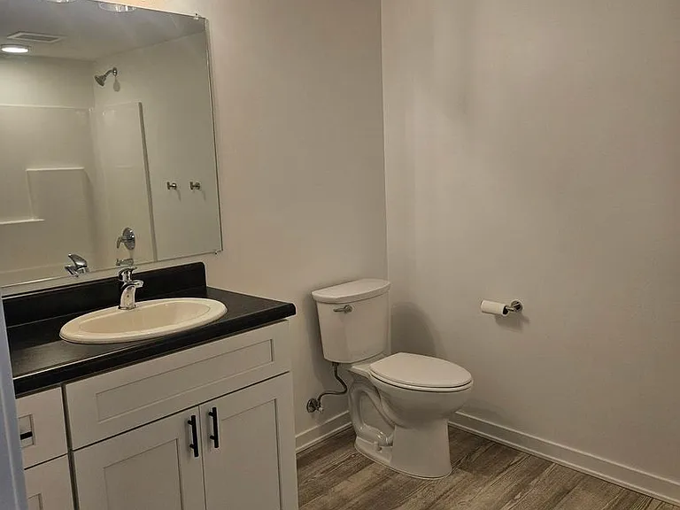Stoddard Place Apartments — Photo 19