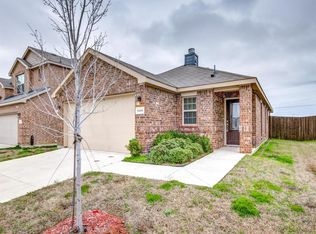 1401 Silver Ln, Aubrey, TX 76227