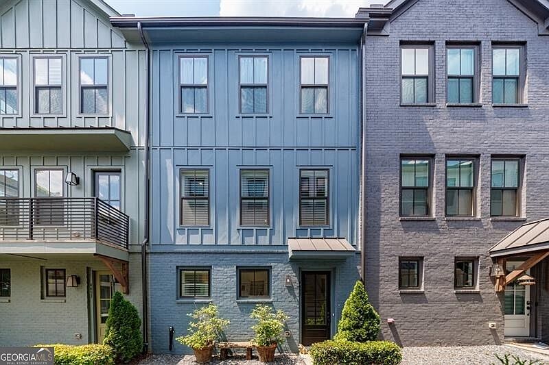 1st image of 4433 Buckley Way
