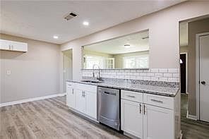 4th image of 54 Jean Ct