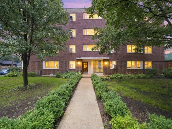 7208 Oak Ave APT 1SW, River Forest, IL 60305