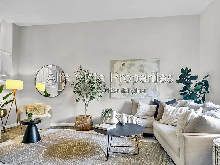 4082 Mahaila Ave #E — Photo 3