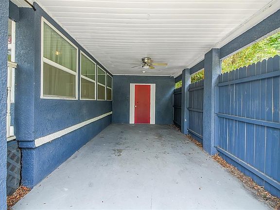 3rd image of 301 S Hampton Ave