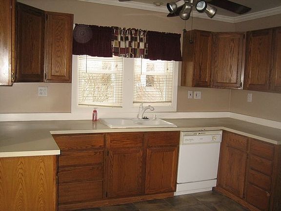 3rd image of 26 Osborne St