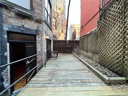 4th image of 315 W 74th St #H