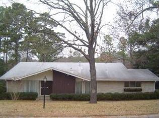 12 Patricia Ln, Little Rock, AR 72205