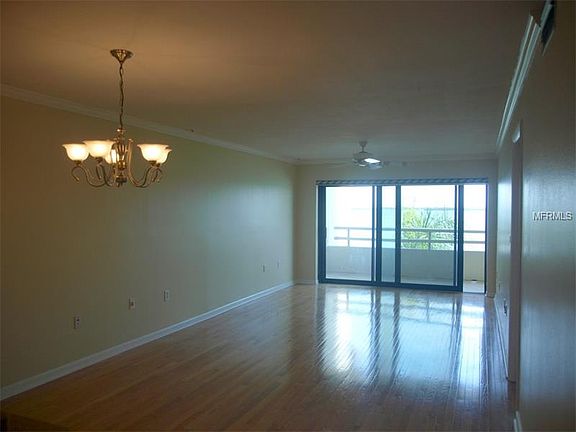 3rd image of 103 1st St E APT 207
