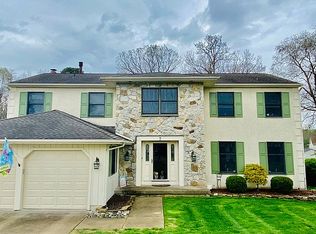 7 Peak Pl, Sewell, NJ 08080