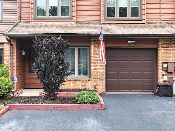 2nd image of 5526 Doral Dr