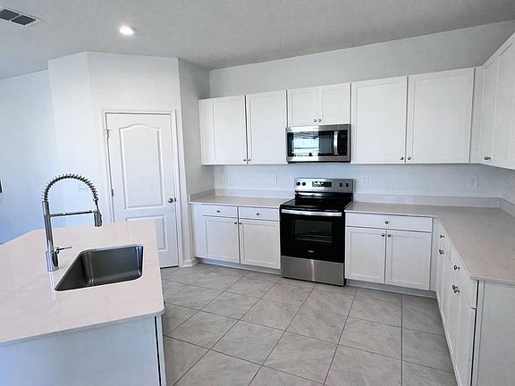 4th image of 470 Redbud Rd