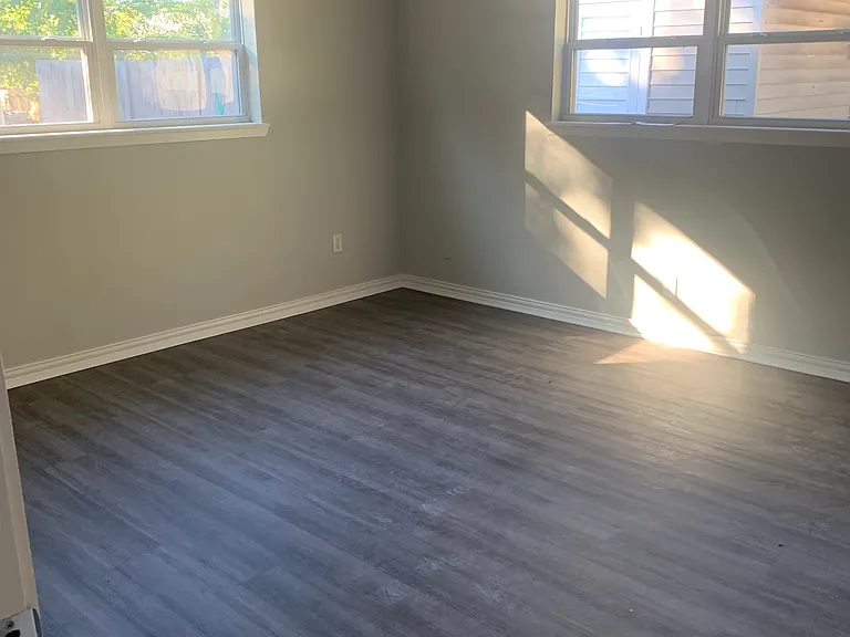 417 N 3rd St — Photo 5