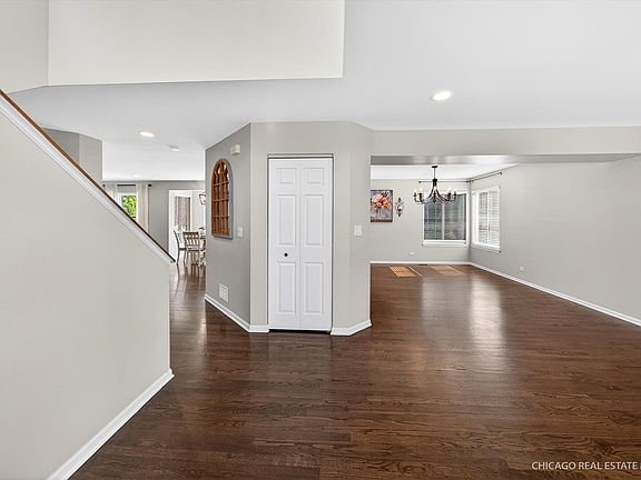5th image of 9934 Bedford Dr