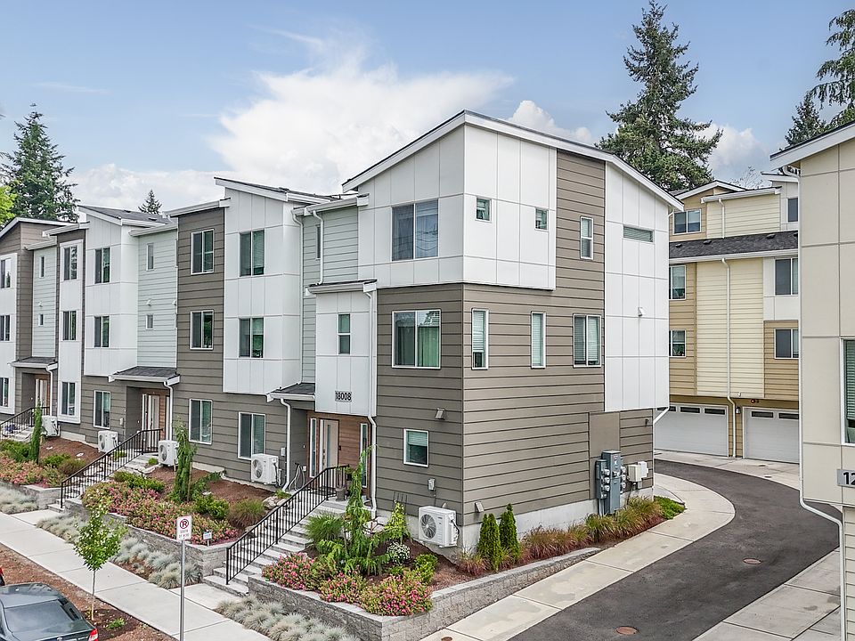1st image of 18016 12th Ave NE #D