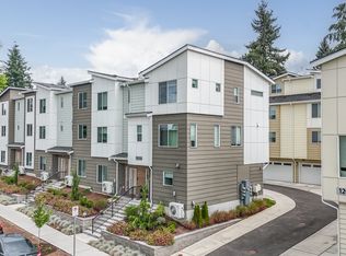 18016 12th Ave NE #D, Seattle, WA 98155