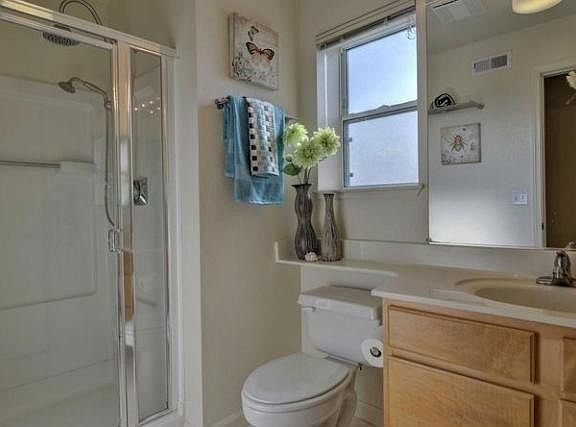 2nd image of 609 Arcadia Ter Unit 203