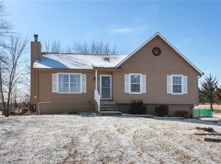 409 W 220th St, Belton, MO 64012