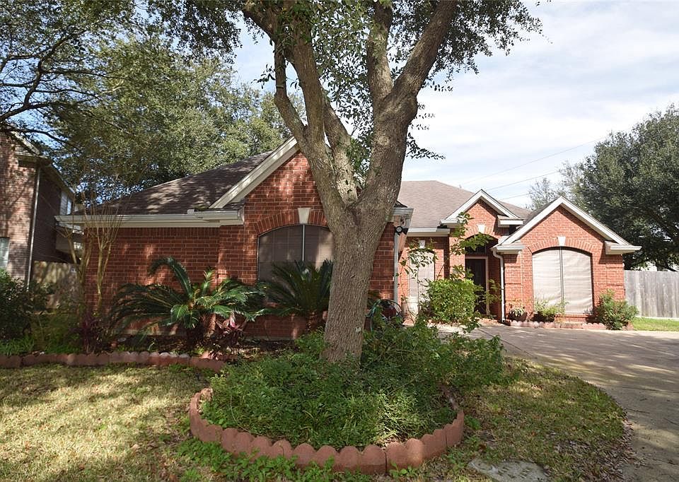 1st image of 12806 Pheasant Lake Ct
