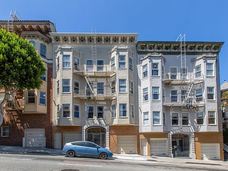 1450 Golden Gate — Photo 3